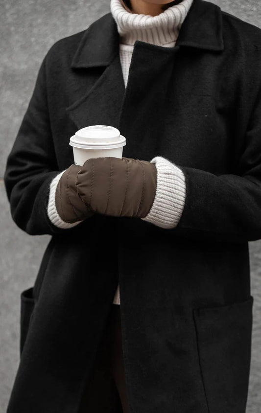 CelinaMBG Fäustling. Puffer-Look. Braun. 100 % recyceltes Polyester. Markberg