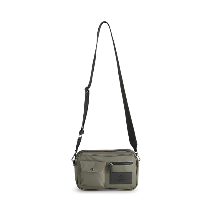 DarlaMBG crossbody vandafvisende taske. Medium. Grøn olive. 100% recycled polyester. Markberg