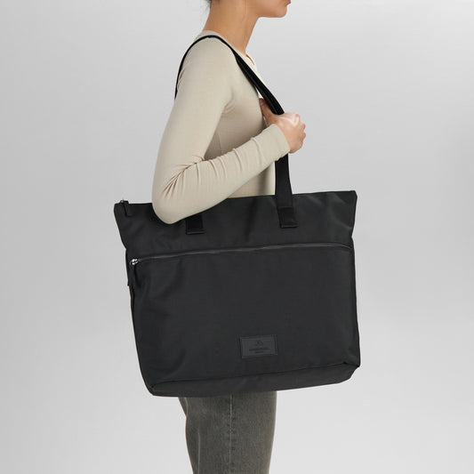 CommuteMBG Shopper. Unisex. Sort. Recycled polyester. Markberg