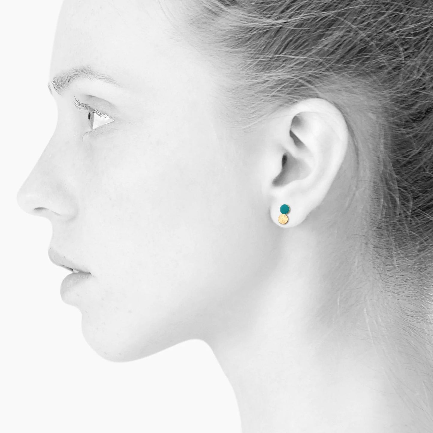 Spot Dotty earrings. Aquamarine, gold. Scherning Copenhagen